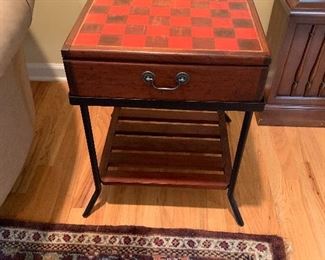 Checkerboard End Table, 18" x 18" Square
