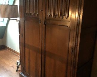 ethan allen royal charter oak wardrobe cabinet armoire 