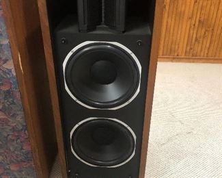 pair of vintage ess amt speakers excellent condition
