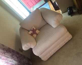 Cream oversized chair