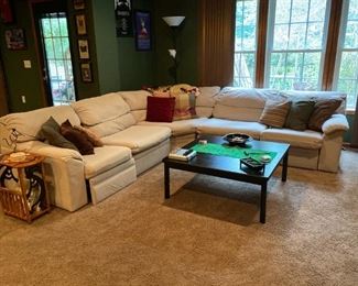 SECTIONAL WITH END RECLINERS
