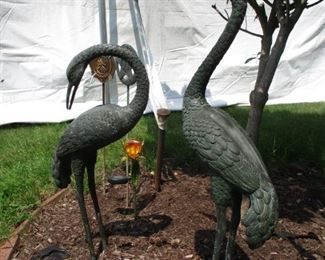 2 bronze cranes