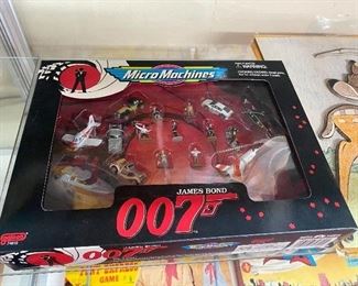 Galoob Micromachines James Bond 007 Set