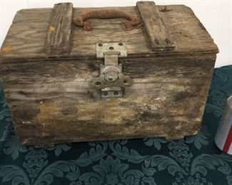 Primitive wood box