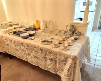 Various glassware, china, and kitchenware.