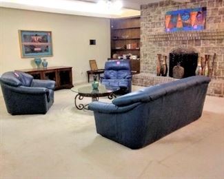 Panoramic view of Family Room.