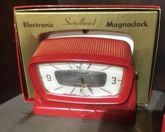 Magnalock Swivel Clock For Dash