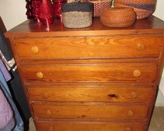 Antique pine 5-drawer chest
