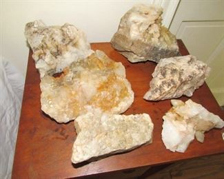 Lots of quartz formations