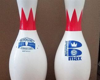 Unused vintage bowling pins