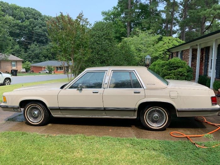 1988 Grand Marquis Mercury 4 door sedan "cream puff" new battery, great tires, with l29,963                                                      VIN #  2MEBM75FXJX715016  asking $3,295.00.