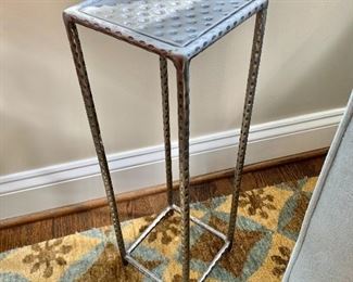 Mini metal side table