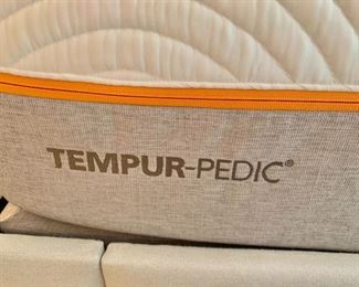 Queen Tempur-Pedic "Elite" mattress
