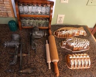 Vintage kitchen tools/accessories.
