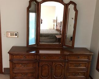 Thomasville burl wood dresser with mirror.