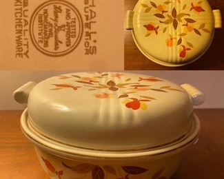 Hall’s Superior Quality Kitchenware Covered Casserole
