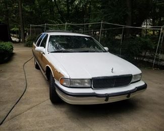 1996 Buick Roadmaster Station Wagon 155K plus Miles
White with Woodgrain, Leather Seats, Rebuilt Transmission