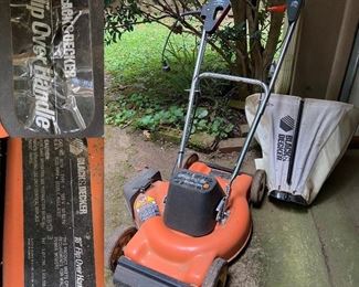 Black & Decker Electric Mower 18” Flip Over Handle with Bagger