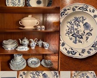 Flo Blue Danube Blue Onion Japan Dinnerware