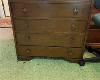 #59	5 drawer chest of drawers w/hand dovetailed drawers  30x19x33	 $75.00 
