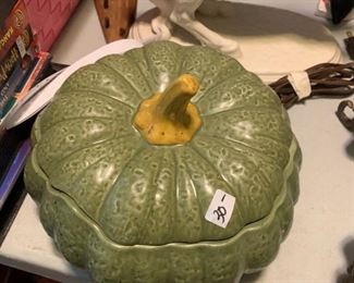 #131	Green Ceramic Barbara Eden Williams Sonoma Pumpkin	 $30.00 

