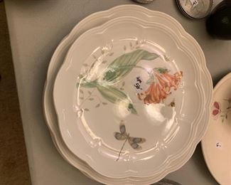 #186	Lenox Butterfly China (4 plates & 2 salads)	 $56.00 
