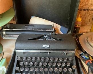 #224	Royal Typewriter w/round keys	 $50.00 
