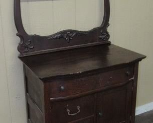 Mahogany Washstand w/Towel Bar & Mirror