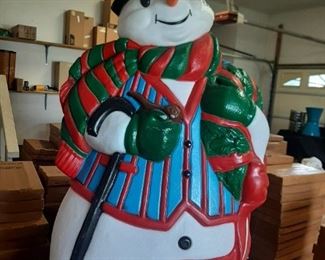 Very large Frosty blow mold with carrot nose