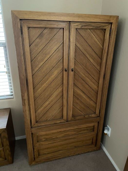 Huntley By Thomasville Armoire