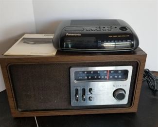 VINTAGE ZENITH RADIO