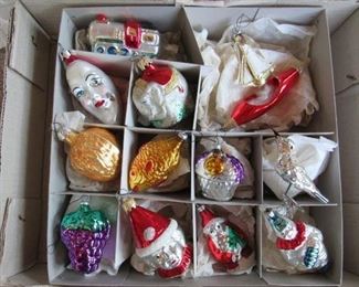 Antique and vintage Christmas ornaments