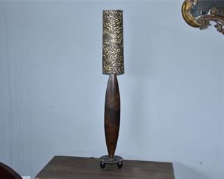 27. Decorative Table Lamp With Shade