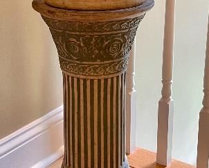 Planter with Pedestal Stand