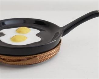 Limoges Eggs in Frying Pan Trinket Box
