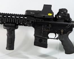 Lewis Machine And Tool Co. Defender 2000 5.56 Cal Rifle SN# LMT51362, Crimson Trace MVF-515 Laser/Light Foregrip