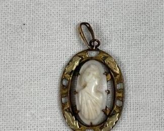 Small Vintage Cameo Style Pendant Charm
