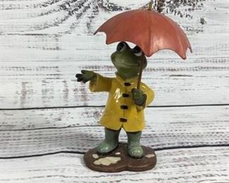 Frog holding an Umbrella Figurine