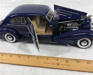 Ricko Diecast 1934 Cadillac V16 Scale Model Car