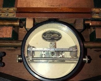 Lord Kelvin vertical force measure