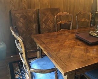 Vintage Dining table w/6 chairs 83” X 44” also has 2 extensions