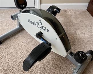 Desk cycle