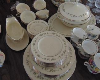 Lenox gm 44 pc. China set, Brookdale patter--be ready to host Thanksgiving  Dinner with this beautiful place setting for 8