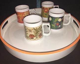 Vintage Thermo - Serv   insulated cocoa /coffee mugs
 with newer tray