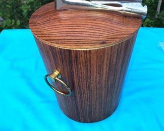 Wood tone tin ice bucket