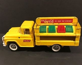 Coca ~ Cola - Buddy L delivery truck
Near perfect condition - includes Coke cases