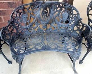 Pr. Degginger Foundry "Classic" settee 