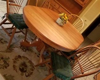 oak dining table with leaf and chairs