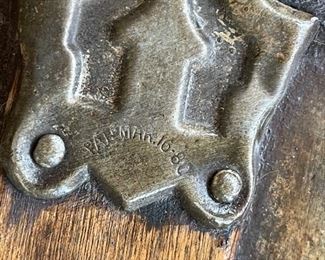 Dome-top steamer trunk with shelf. Measures 28" W x 16" H x 20" D. Photo 3 of 3.