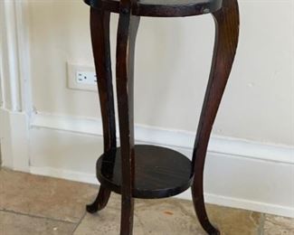 Plant stand/side table. 